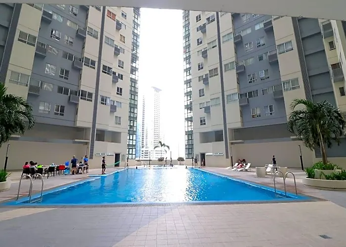 Oasis Regency@fort Victoria Hotel Manila